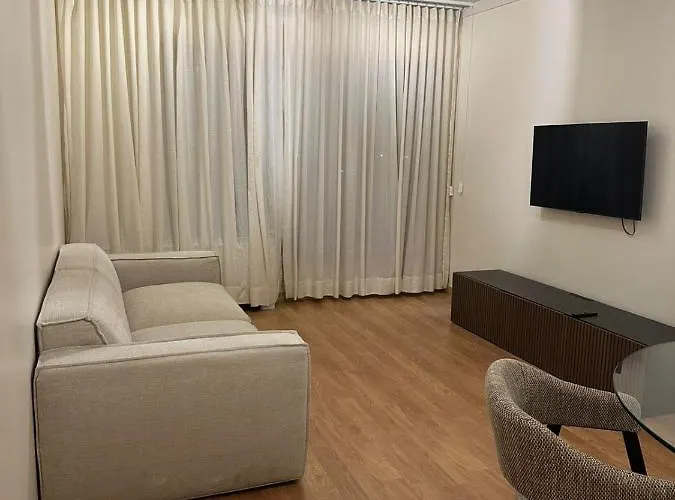 Amazing In Apartment *